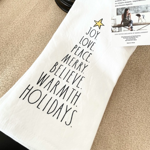 🆕Rae Dunn Set of 2 JOY. PEACE. LOVE. Kitchen Towels - Picture 3 of 3